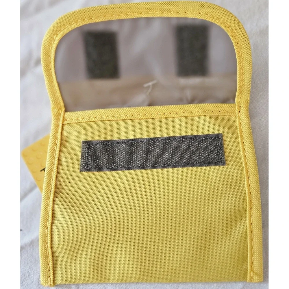 LEGO Small Snack Pouch Yellow Minifigure Wallet Pocket‎ Case NWT